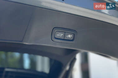 Внедорожник / Кроссовер Volvo XC40 2023 в 