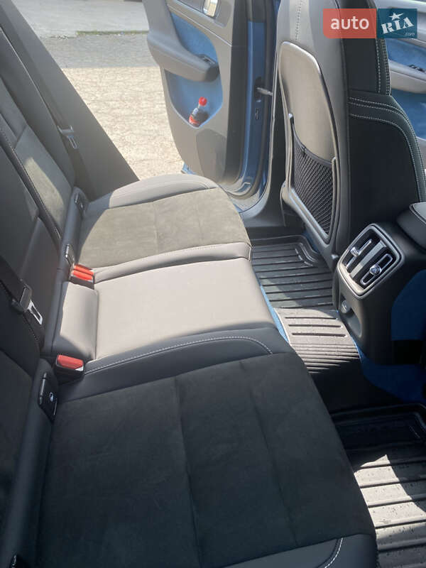 Внедорожник / Кроссовер Volvo XC40 2022 в Львове