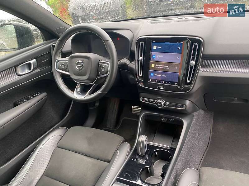 Позашляховик / Кросовер Volvo XC40 2020 в Львові