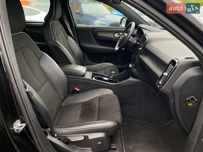 Позашляховик / Кросовер Volvo XC40 2020 в Львові