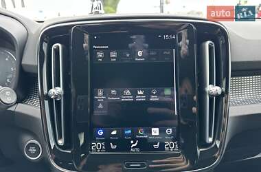 Внедорожник / Кроссовер Volvo XC40 2020 в 