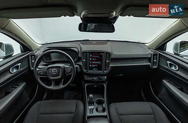 Внедорожник / Кроссовер Volvo XC40 2018 в 