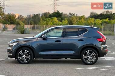 Внедорожник / Кроссовер Volvo XC40 2019 в 