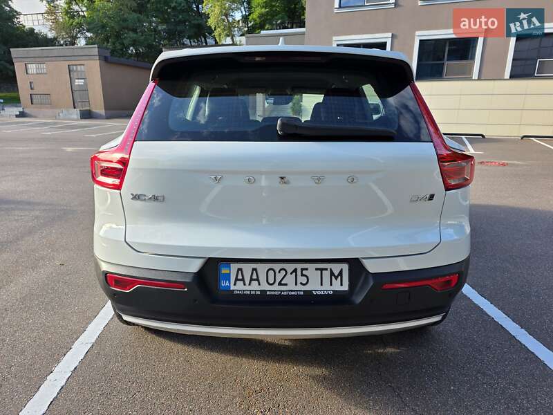 Внедорожник / Кроссовер Volvo XC40 2018 в Киеве