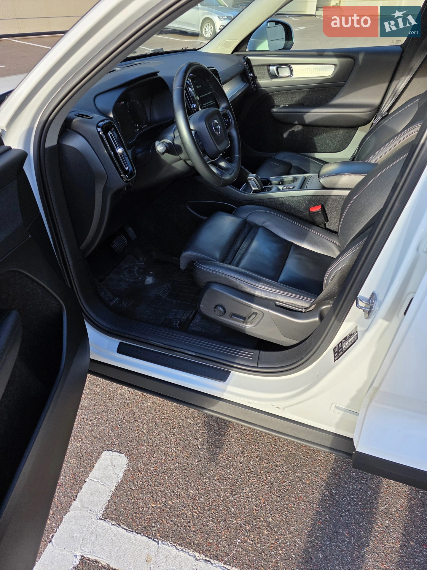 2018 Volvo XC40 - мініатюра 10