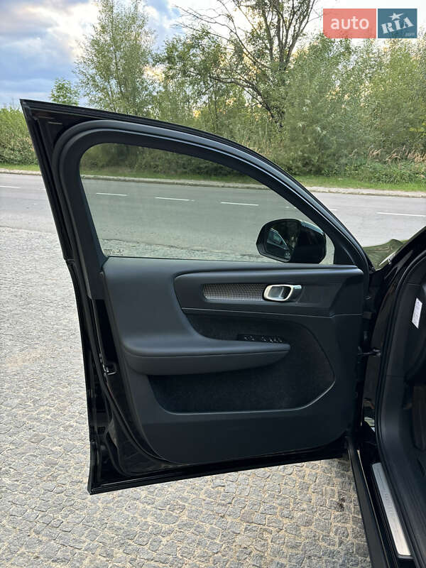 Внедорожник / Кроссовер Volvo XC40 2020 в Трускавце фото 16 Внедорожник / Кроссовер Volvo XC40 2020 в Трускавце