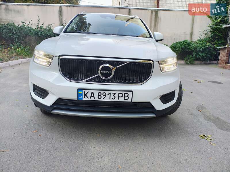 Позашляховик / Кросовер Volvo XC40 2019 в Києві