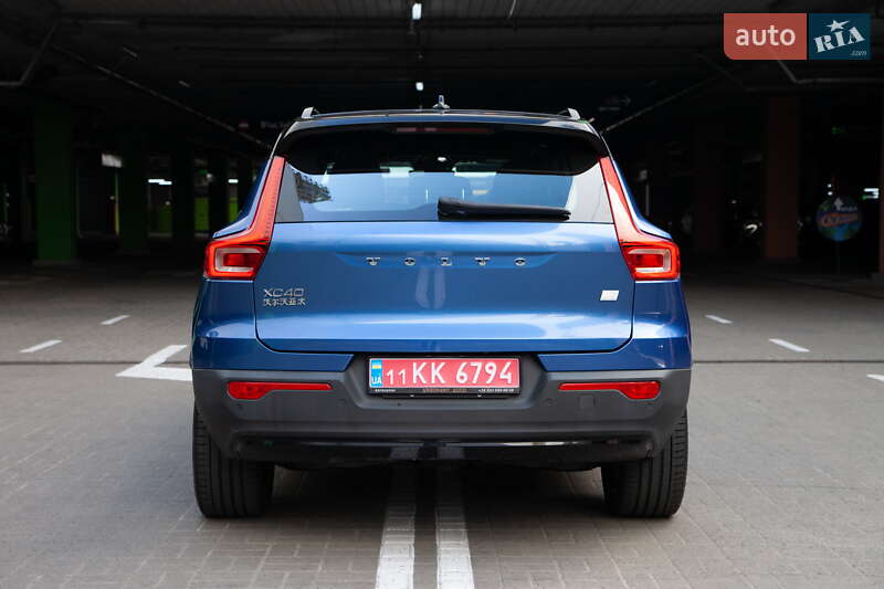 Внедорожник / Кроссовер Volvo XC40 2021 в Киеве
