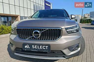 Внедорожник / Кроссовер Volvo XC40 2020 в 