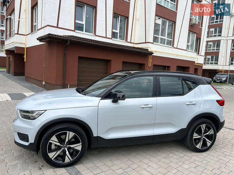 Внедорожник / Кроссовер Volvo XC40 2021 в Ивано-Франковске
