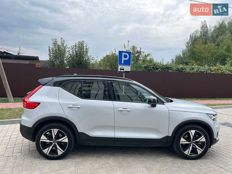 Внедорожник / Кроссовер Volvo XC40 2021 в Ивано-Франковске