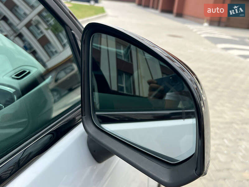 Внедорожник / Кроссовер Volvo XC40 2021 в Ивано-Франковске