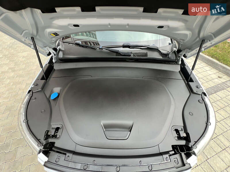 Внедорожник / Кроссовер Volvo XC40 2021 в Ивано-Франковске