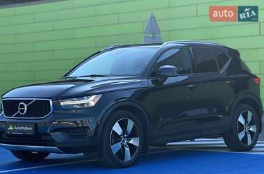 Внедорожник / Кроссовер Volvo XC40 2019 в 