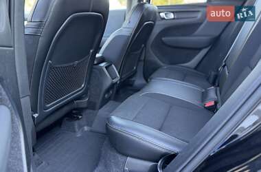 Внедорожник / Кроссовер Volvo XC40 2019 в 