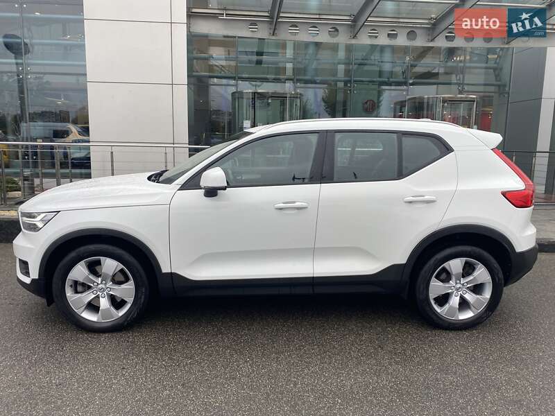 Позашляховик / Кросовер Volvo XC40 2019 в Києві фото 3 Позашляховик / Кросовер Volvo XC40 2019 в Києві