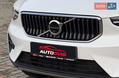 Внедорожник / Кроссовер Volvo XC40 2024 в 