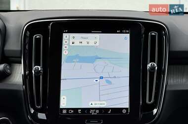 Внедорожник / Кроссовер Volvo XC40 2024 в 