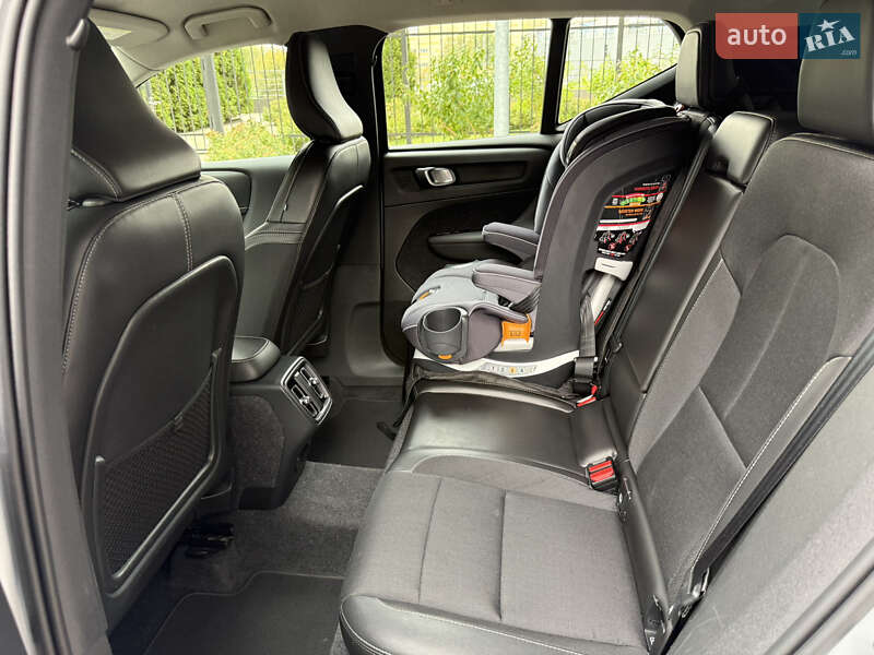 Внедорожник / Кроссовер Volvo XC40 2019 в Киеве фото 19 Внедорожник / Кроссовер Volvo XC40 2019 в Киеве