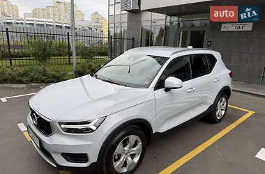 Внедорожник / Кроссовер Volvo XC40 2019 в 