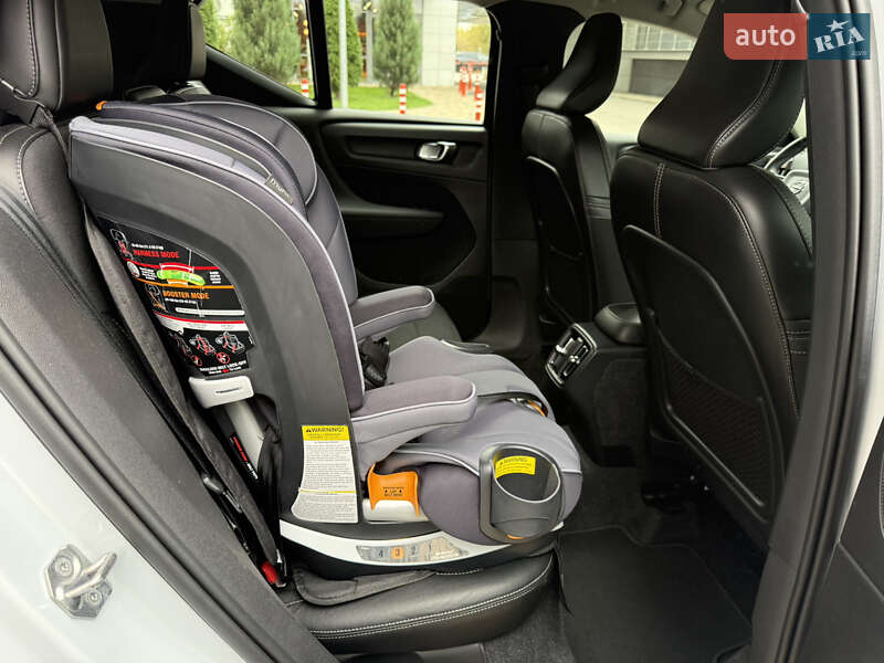 Внедорожник / Кроссовер Volvo XC40 2019 в Киеве фото 34 Внедорожник / Кроссовер Volvo XC40 2019 в Киеве