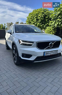 Внедорожник / Кроссовер Volvo XC40 2018 в Житомире