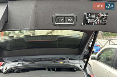 Внедорожник / Кроссовер Volvo XC40 2022 в 