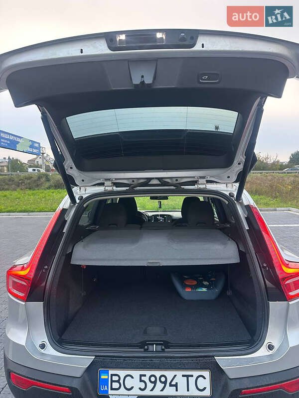 Позашляховик / Кросовер Volvo XC40 2019 в Львові