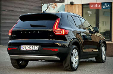 Внедорожник / Кроссовер Volvo XC40 2020 в 