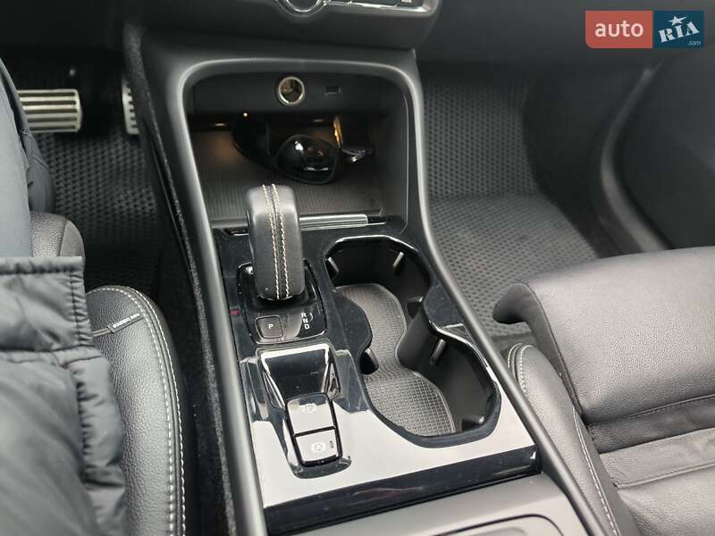Позашляховик / Кросовер Volvo XC40 2018 в Коломиї