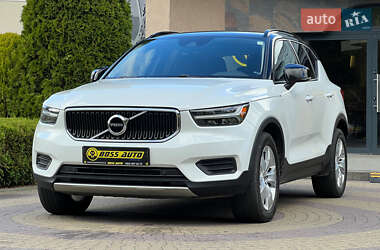 Позашляховик / Кросовер Volvo XC40 2022 в 