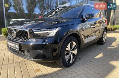 Внедорожник / Кроссовер Volvo XC40 2022 в 