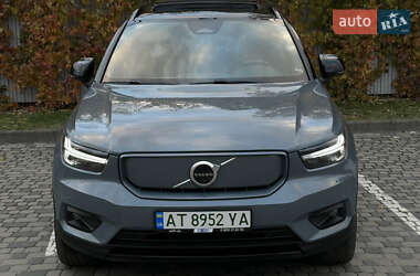 Внедорожник / Кроссовер Volvo XC40 2021 в 