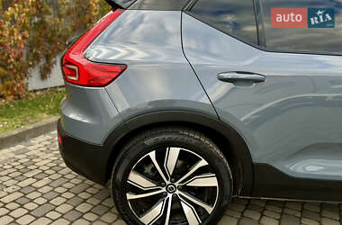 Внедорожник / Кроссовер Volvo XC40 2021 в 