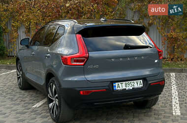 Внедорожник / Кроссовер Volvo XC40 2021 в 