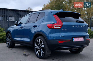 Позашляховик / Кросовер Volvo XC40 2024 в  фото 16 Позашляховик / Кросовер Volvo XC40 2024 в