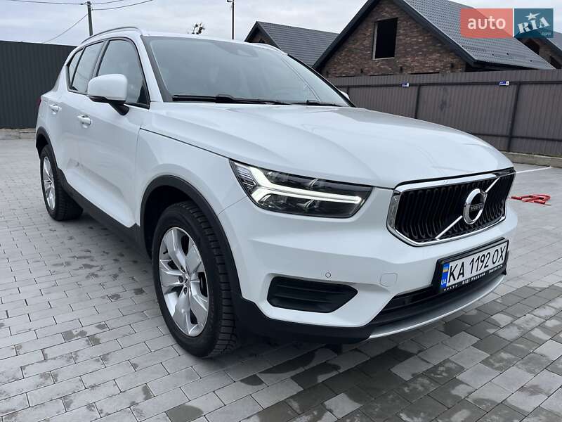 Позашляховик / Кросовер Volvo XC40 2021 в Києві