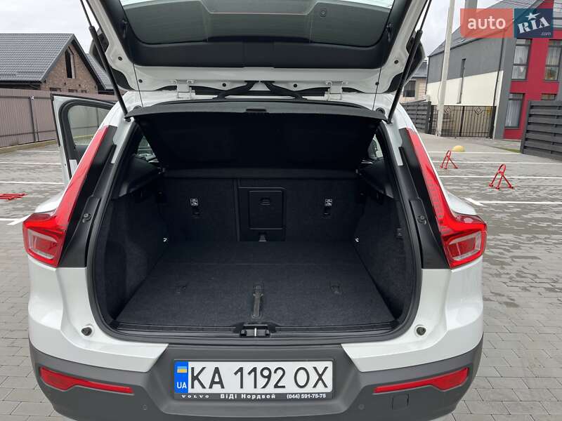 Позашляховик / Кросовер Volvo XC40 2021 в Києві