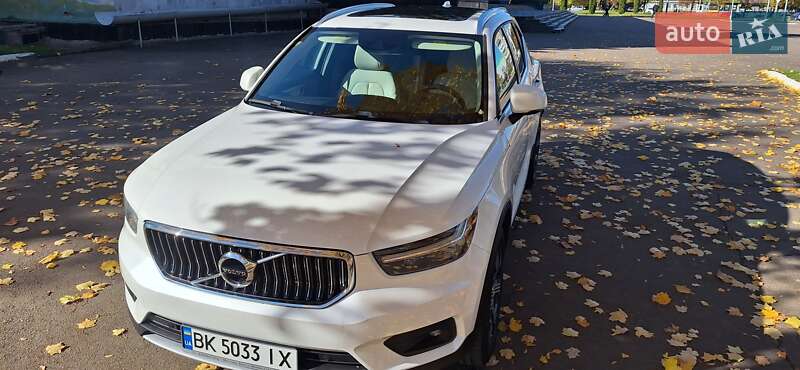 Позашляховик / Кросовер Volvo XC40 2018 в Рівному