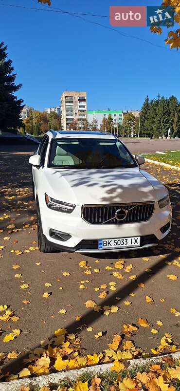 Позашляховик / Кросовер Volvo XC40 2018 в Рівному