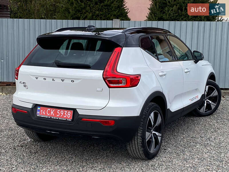 Внедорожник / Кроссовер Volvo XC40 2021 в Самборе