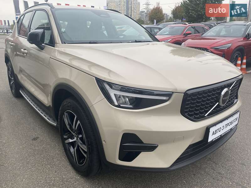 Позашляховик / Кросовер Volvo XC40 2024 в Києві фото 8 Позашляховик / Кросовер Volvo XC40 2024 в Києві