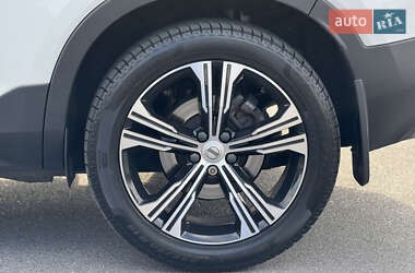 Позашляховик / Кросовер Volvo XC40 2018 в  фото 20 Позашляховик / Кросовер Volvo XC40 2018 в