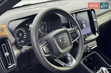 Позашляховик / Кросовер Volvo XC40 2018 в  фото 30 Позашляховик / Кросовер Volvo XC40 2018 в