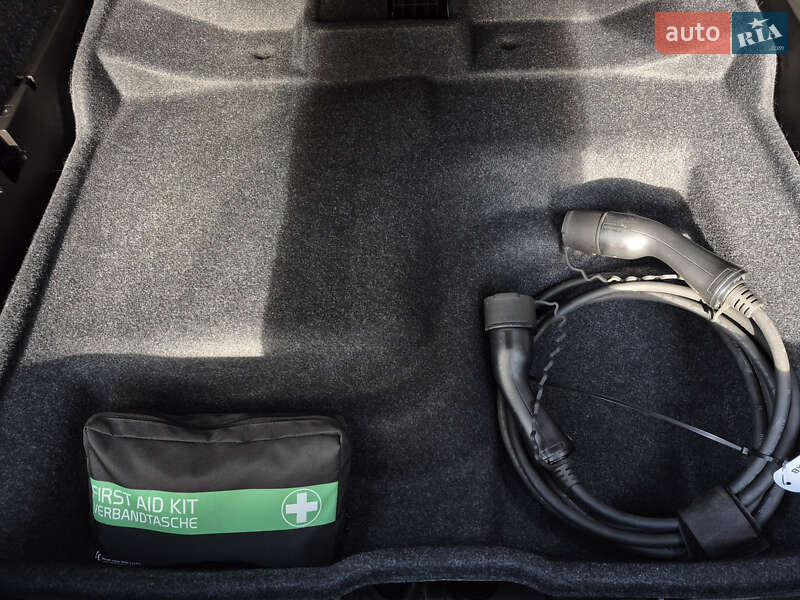 Позашляховик / Кросовер Volvo XC40 2021 в Львові