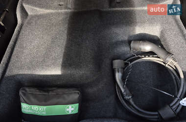 Внедорожник / Кроссовер Volvo XC40 2021 в 