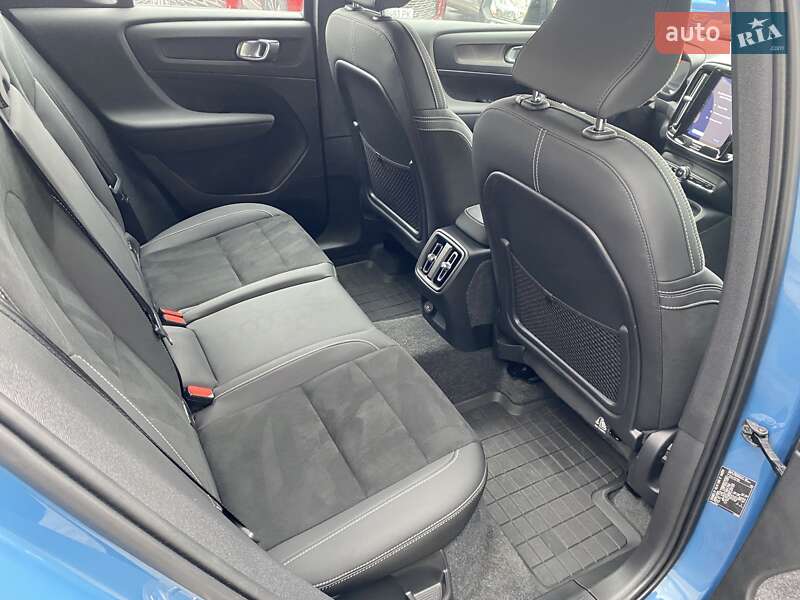 Внедорожник / Кроссовер Volvo XC40 2023 в Киеве фото 18 Внедорожник / Кроссовер Volvo XC40 2023 в Киеве
