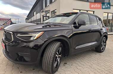 Внедорожник / Кроссовер Volvo XC40 2023 в Самборе