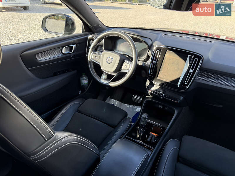 Внедорожник / Кроссовер Volvo XC40 2020 в Коломые