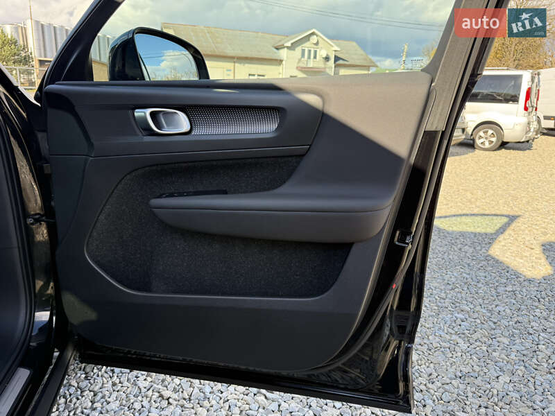 Внедорожник / Кроссовер Volvo XC40 2020 в Коломые